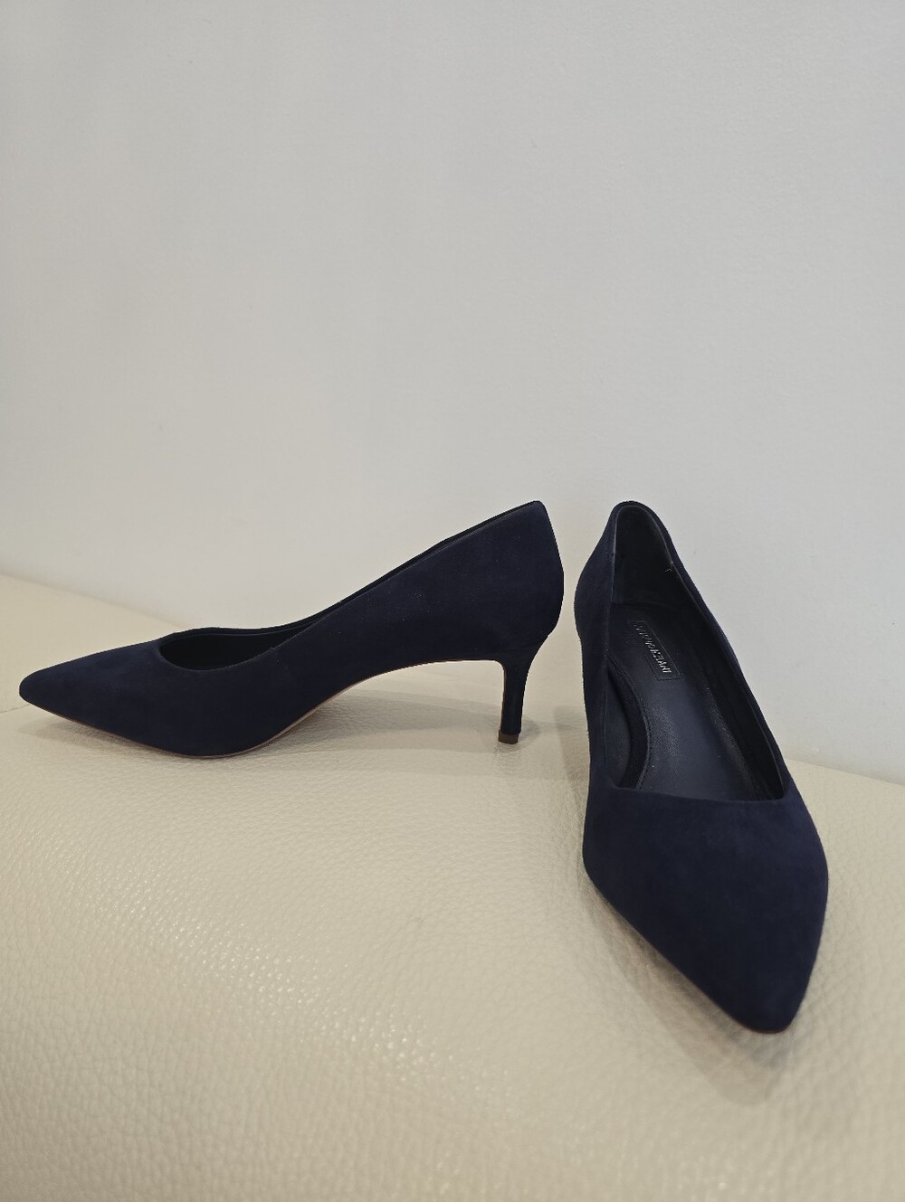 Antonio Melani Italy Leather Suede Classic Pointed Toe Pumps Heels Dark Navy 8.5